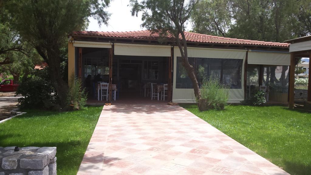 Rooms Leonidas Kissamos Exterior photo