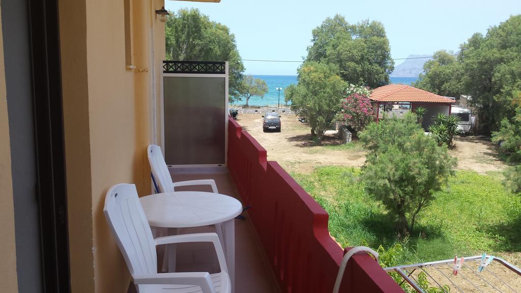 Rooms Leonidas Kissamos Exterior photo