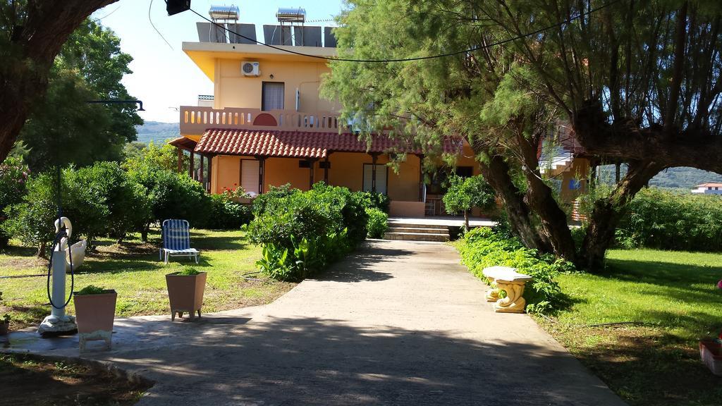 Rooms Leonidas Kissamos Exterior photo