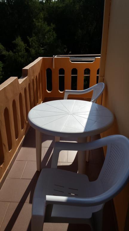 Rooms Leonidas Kissamos Exterior photo
