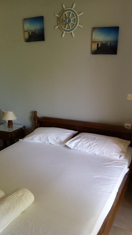 Rooms Leonidas Kissamos Exterior photo